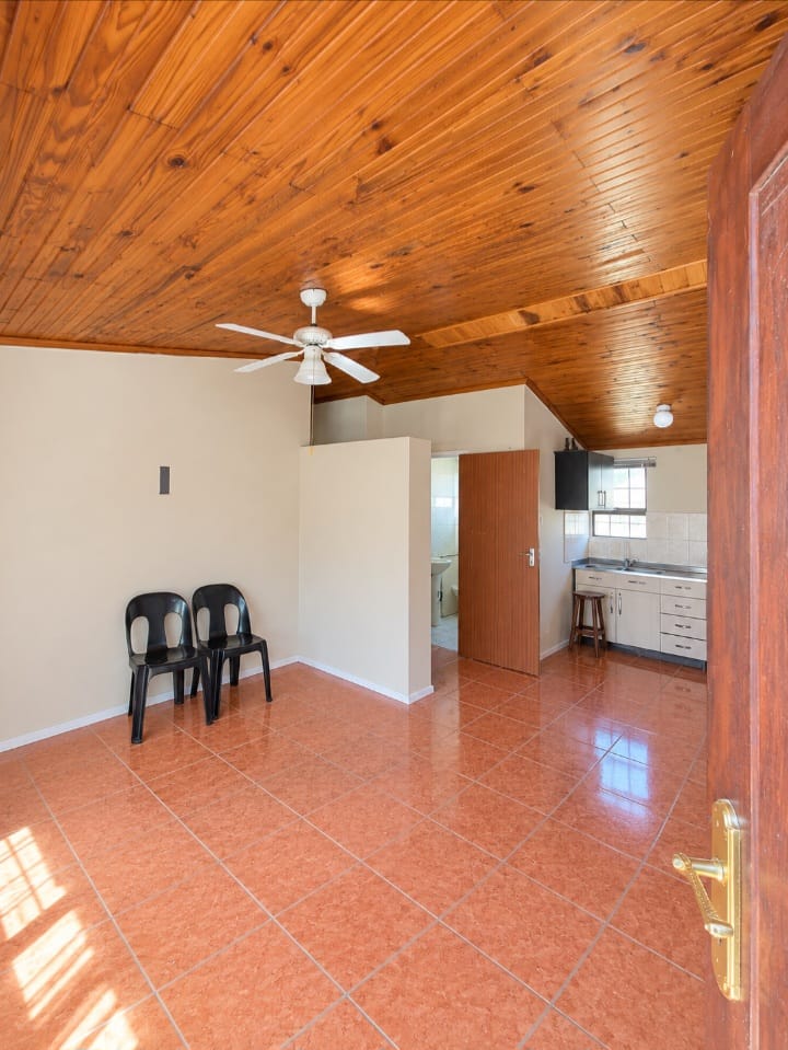 3 Bedroom Property for Sale in Sunnyridge Eastern Cape